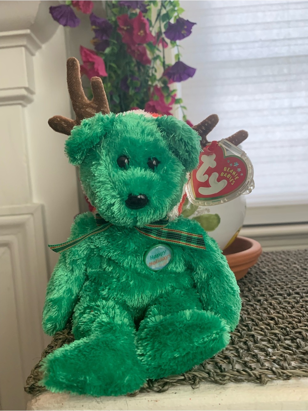Ty NWT 2002 'Happy Holidays' Reindeer Beanie Baby Teddy Bear Plush